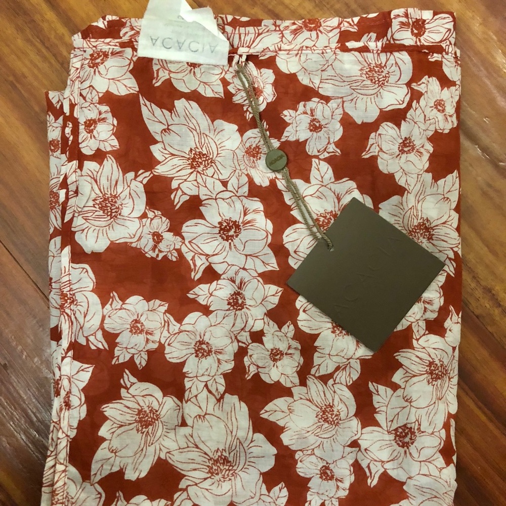 Acacia Kuau Pareo in Rust Magnolia